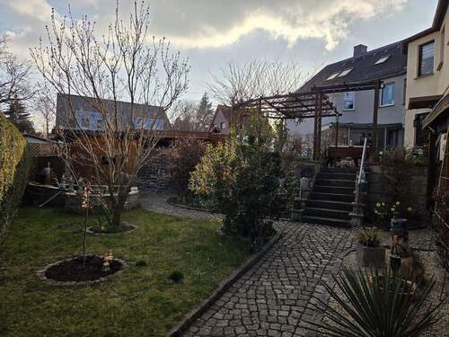 Eingang Garten - Charmantes Reihenendhaus mit 5 Zimmern+Partykeller in Dresden- Lockwitz incl. Küche