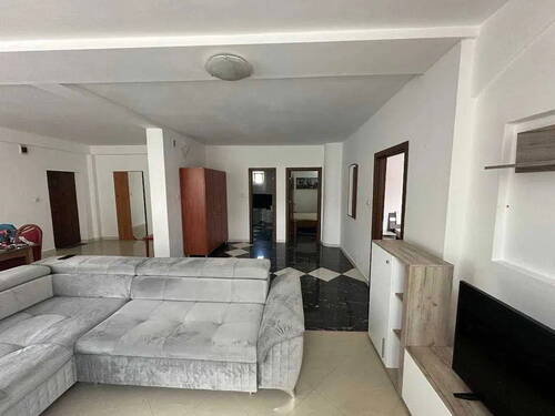 Bild 1 - Sonnige Exclusive, 3 Zimmer Wohnung mit Balkon, Einbauküche, Keller, Parkplatz