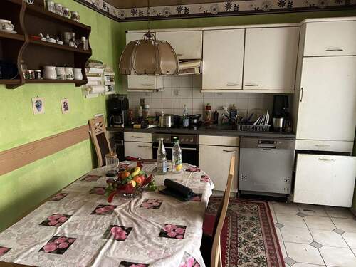 Eine Küche - 8 Zimmer Mehrfamilienhaus, Wohnhaus in Salzhemmendorf