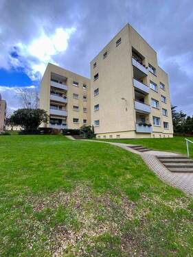 Am Hang 6 - 3 Zimmer Etagenwohnung zur Miete in Lohfelden