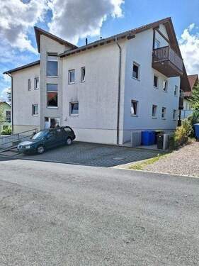 Straßenansicht - 4 Zimmer Etagenwohnung zum Kaufen in Waldenburg