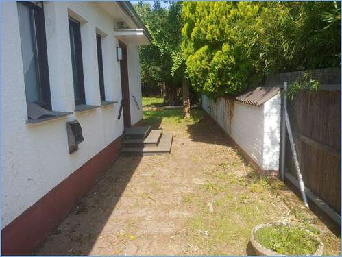 seitliche Zuwegung - 