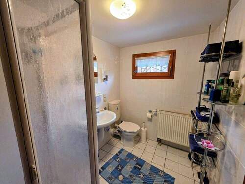 Badezimmer mt Dusche KG - 