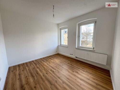 Wohnzimmer - 2 Zimmer Etagenwohnung in Grünhain-Beierfeld