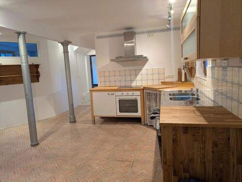 Küche mit Fussbodenheizung - 95 m2 Wohnung Atelier Fachwerk Loft Reihenhaus mit Garten in OT von Brachttal