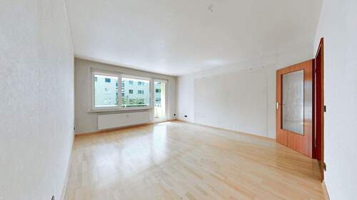 Wohnzimmer - 2 Zimmer Etagenwohnung zum Kaufen in Hameln