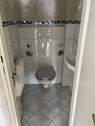 Gäste-WC weiß gefliest.jpg - 