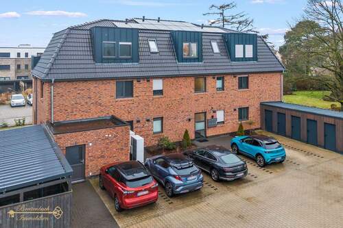 Hausansicht - 3 Zimmer Etagenwohnung zum Kaufen in Berne