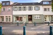 Front - Winnweiler Stadthaus - Sanierungschance in zentraler Lage