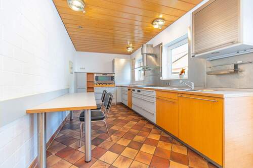 Geräumige Küche - Einfamilienhaus mit 206,00 m² in Groß-Zimmern zum Kaufen