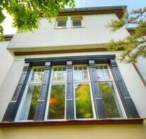 Mehrgenerationenhaus der späten Gründerzeit mit parkähnlichem Grundstück in Berlin-Lichterfelde
