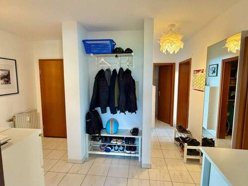 Eingangsbereich / Garderobe / Flur - 3 Zimmer Etagenwohnung in Fürth