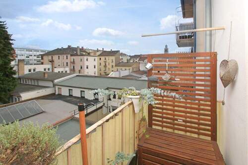 Balkon mit Blick zur Friedenskirche - 