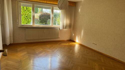 Schlafzimmer - Mehrfamilienhaus, Wohnhaus mit 205,00 m&sup2; in Markgröningen zum Kaufen