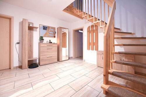 der große Eingangsbereich - 