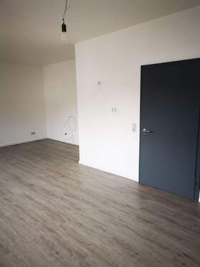 Wohnzimmer - Bild 2.jpg - 