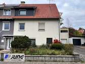 Straßenansicht - 2-Fam.-Haus in beliebter Wohnlage (Dudweiler-Süd)