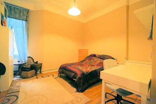 Schlafzimmer zum Hof - 