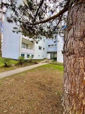 Friedrich-Ebert-Ring 33 - 2-Zimmer-Erdgeschosswohnung zu vermieten