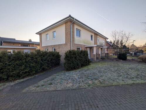Voderseite - Doppelhaushälfte mit 133,00 m&sup2; in Meinersen zum Kaufen
