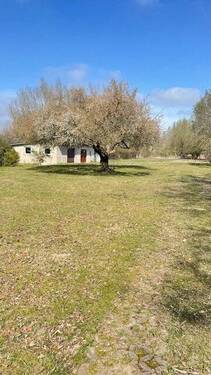 Garage und Grundstück - 