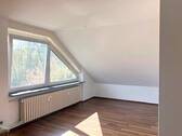 Wohnzimmer - Etagenwohnung mit 82,00 m&sup2; in Wiesbaden zur Miete