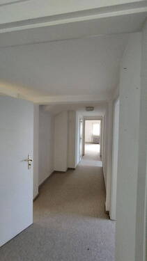 Dach Flur - 7 Zimmer Einfamilienhaus in Wiesbaden-Sonnenberg