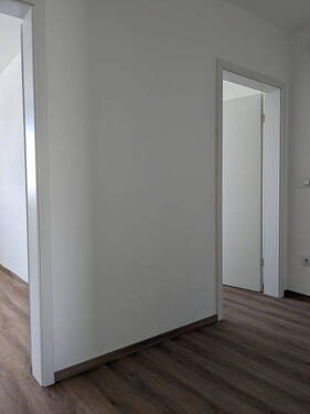 Flur zu Küche und Schlafzimmer - 