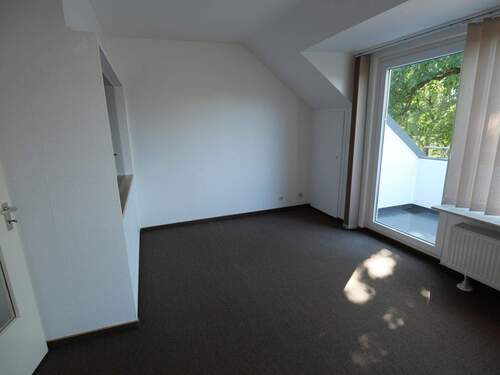Wohnzimmer - 2 Zimmer Etagenwohnung zur Miete in Uetersen