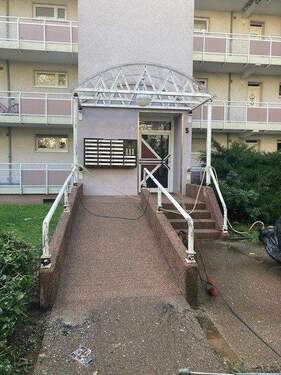 Hausansicht 2 - 3 Zimmer Etagenwohnung zur Miete in Offenbach am Main