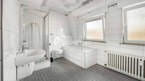 1. OG Badezimmer 2 - 