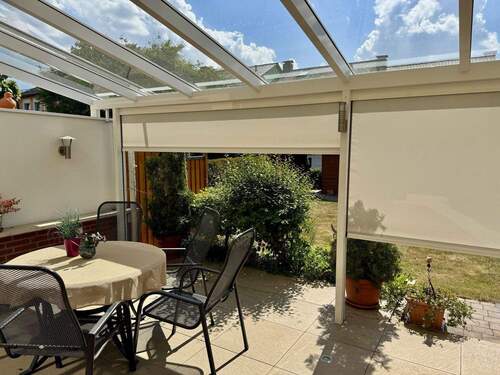 Terrasse mit Überdachung - 