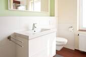 Waschtisch & WC - 