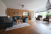 Wohnzimmer - 4 Zimmer Einfamilienhaus zum Kaufen in Harsefeld
