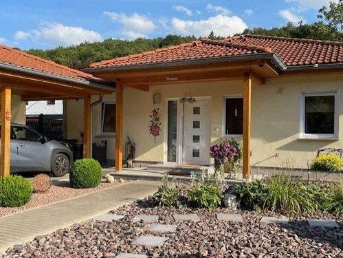 Hausansicht - 4 Zimmer Einfamilienhaus in Geratal