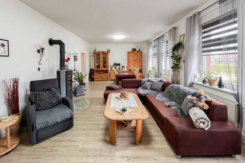 Wohnzimmer - 4 Zimmer Einfamilienhaus in Wandlitz