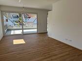 Wohn-Esszimmer mit Zugang zur Dachterrasse - 4 Zimmer Etagenwohnung zur Miete in Ravensburg