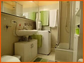 Bad mit Dusche u. WC - 2 Zimmer Etagenwohnung zum Kaufen in Regen