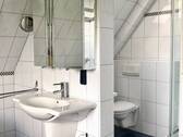 Hauptbad im Dachgeschoss Teilansicht - 