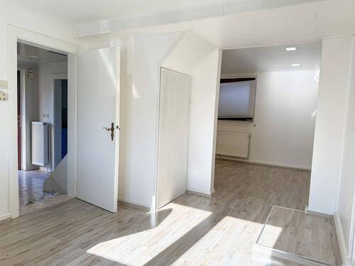 Bild 2 - 5 Zimmer Doppelhaushälfte zum Kaufen in Mönchengladbach