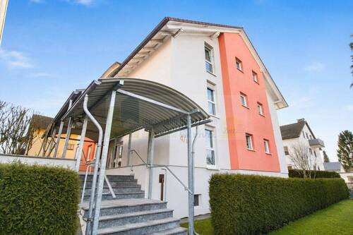 Eingangsbereich - Komfortables wohnen! 2,5 Zimmer- Eigentumswohnung in ruhiger und beliebter Lage von Bad Dürrheim - in guter Nachbarschaft zum Salinensee!