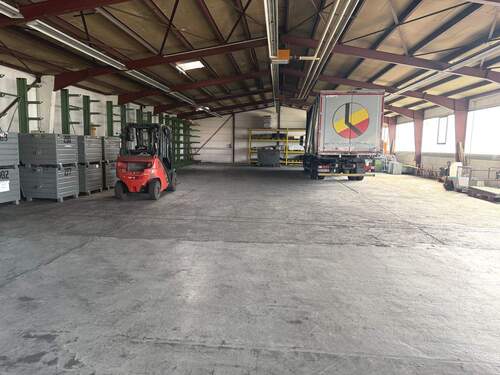 IMG_0852.JPG - Halle in Möglingen