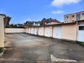 Garagenzeile mit Ihrer Garage - 