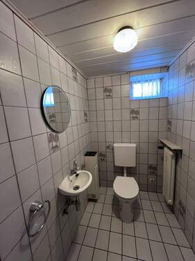 Gäste-WC Einliegerwohnung - 