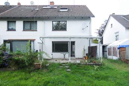 und einer überdachten Süd-Terrasse - 