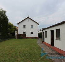 Wohnhaus mit großem Gartengrundstück in Osterhofen - Altenmarkt - Osterhofen / Altenmarkt