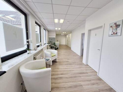 Wartebereich - 5 Zimmer Büro zur Miete in Minden