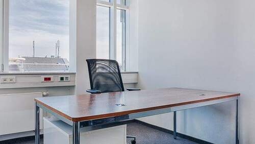 Büroraum 2 - Helles 12m² Büro in Eppendorf - 247 Zugang, Dachterrasse, möbliert