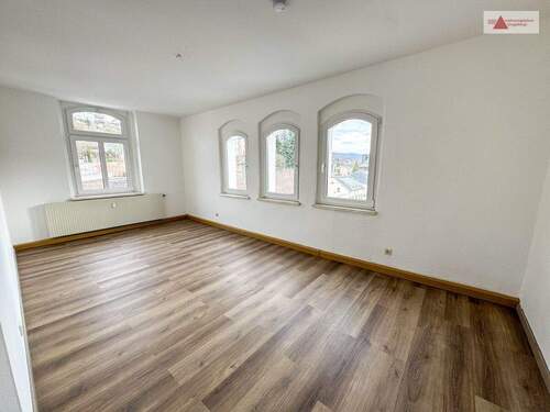 Wohnzimmer - 3 Zimmer Etagenwohnung in Aue