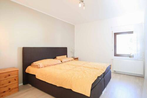 08_Schlafzimmer1_OG - 